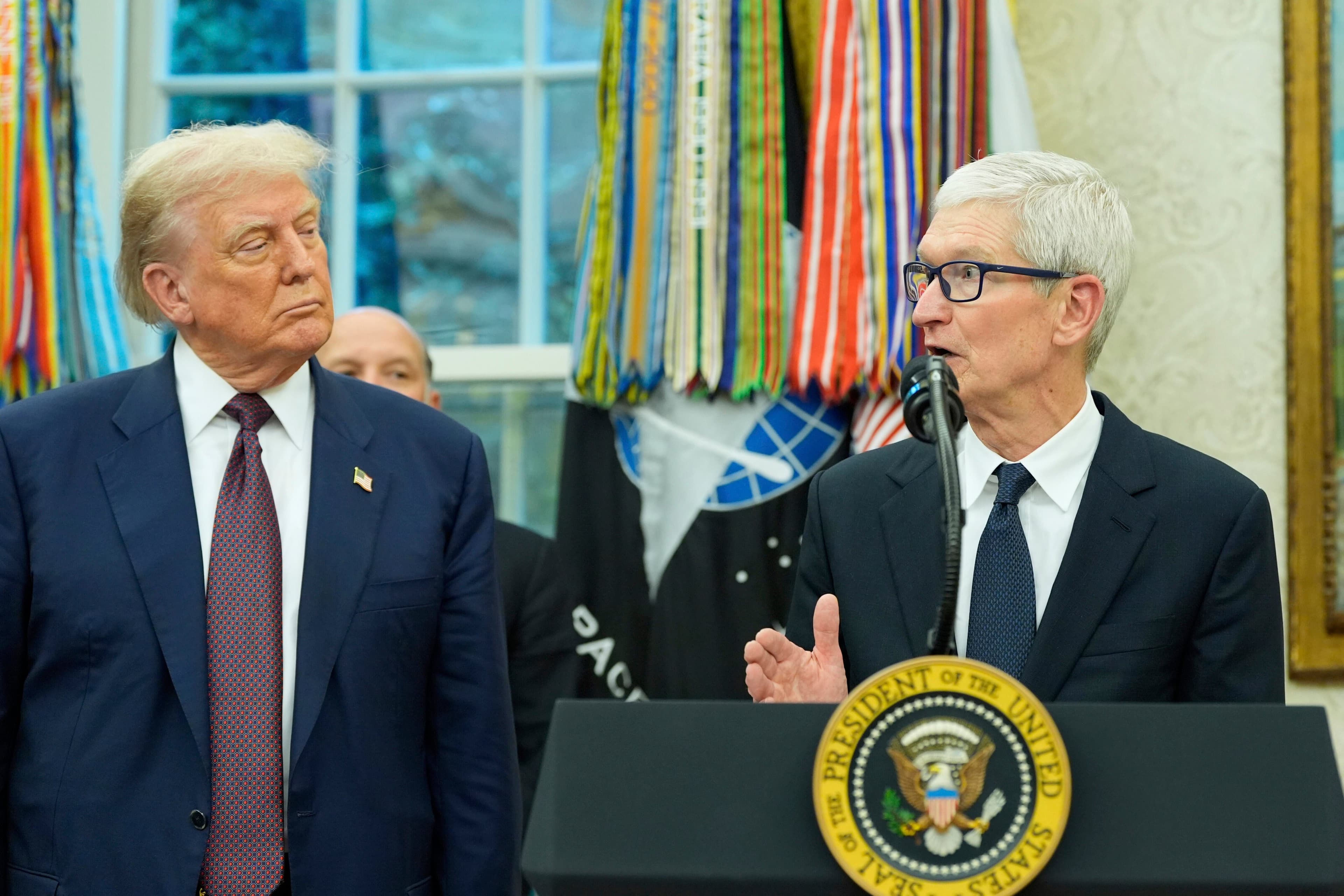 17 CEOs van con Trump a China: soja y chips buscan salir del blanco cruzado