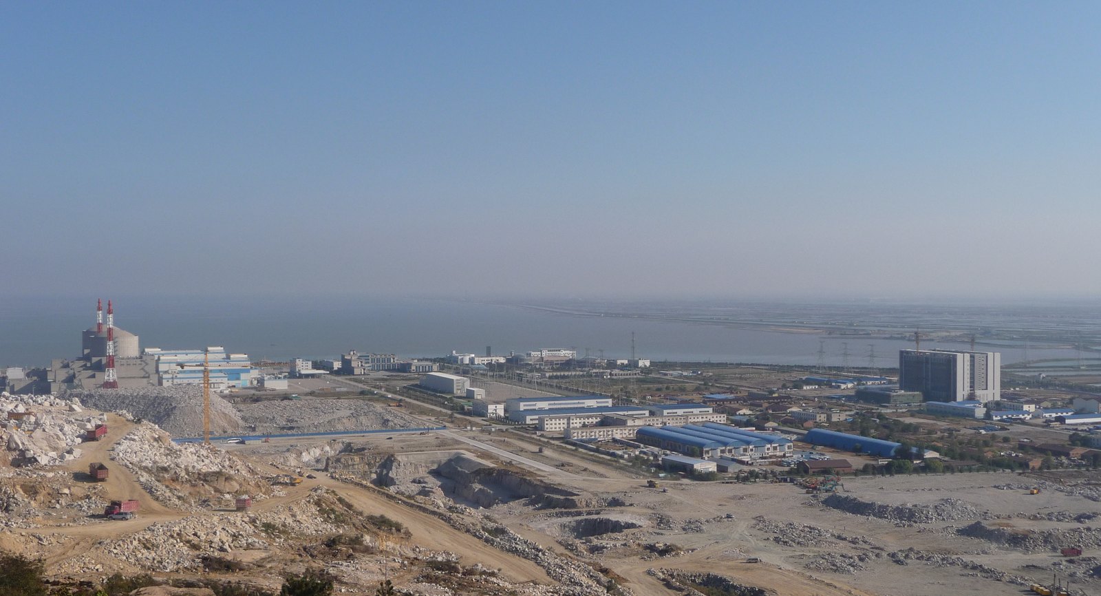 Imagen referencial · China encendió el único reactor nuclear de torio del mundo y lo recargó mientras funcionaba
