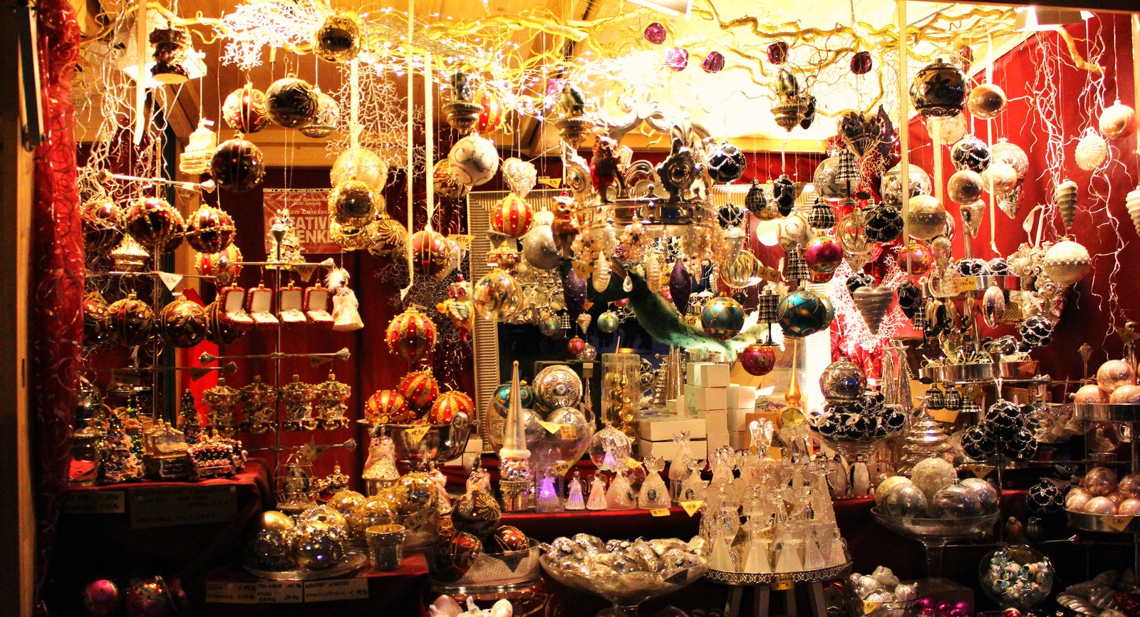 Imagen referencial · La Navidad del mundo se fabrica en una ciudad china: Yiwu hace hasta el 80% de los adornos