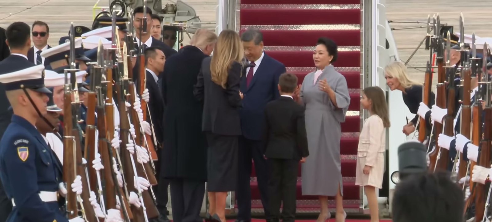 Imagen referencial · Dos bombarderos B-1 irrumpen en la bienvenida a Xi: cuando la pompa militar es el mensaje